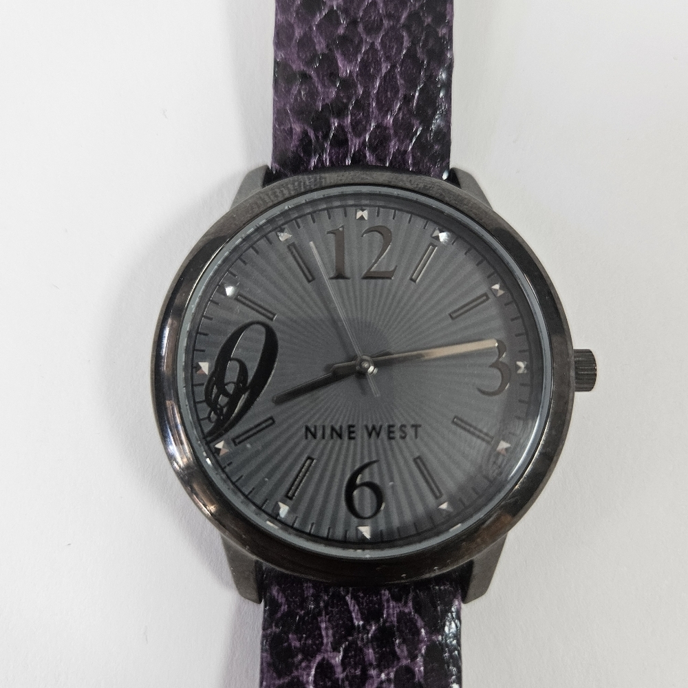 Nine West Women's Watch nw/1099 y121e Requires New Battery Untested